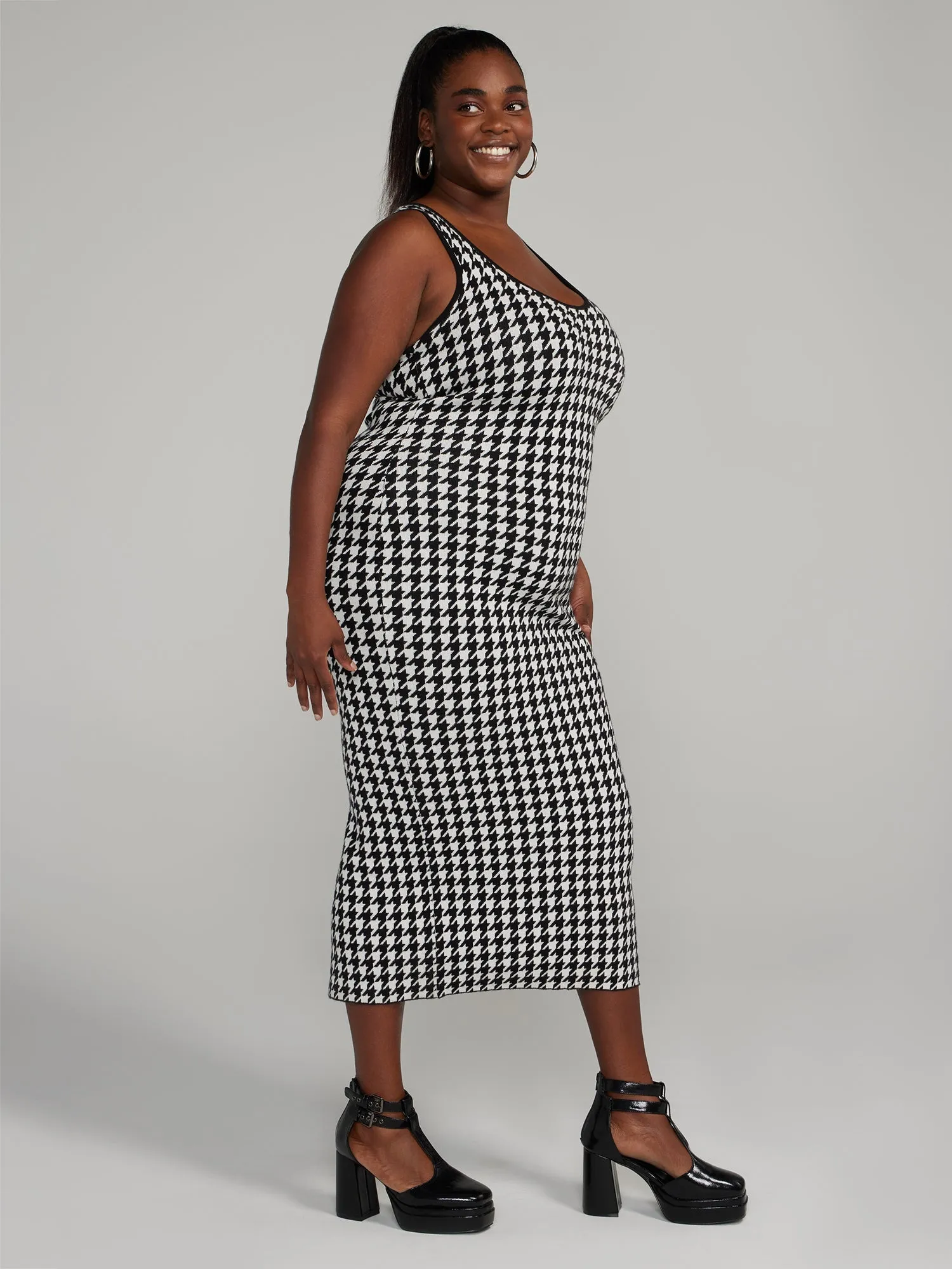 Fashion To Figure - Houndstooth Bodycon Sweater Dress