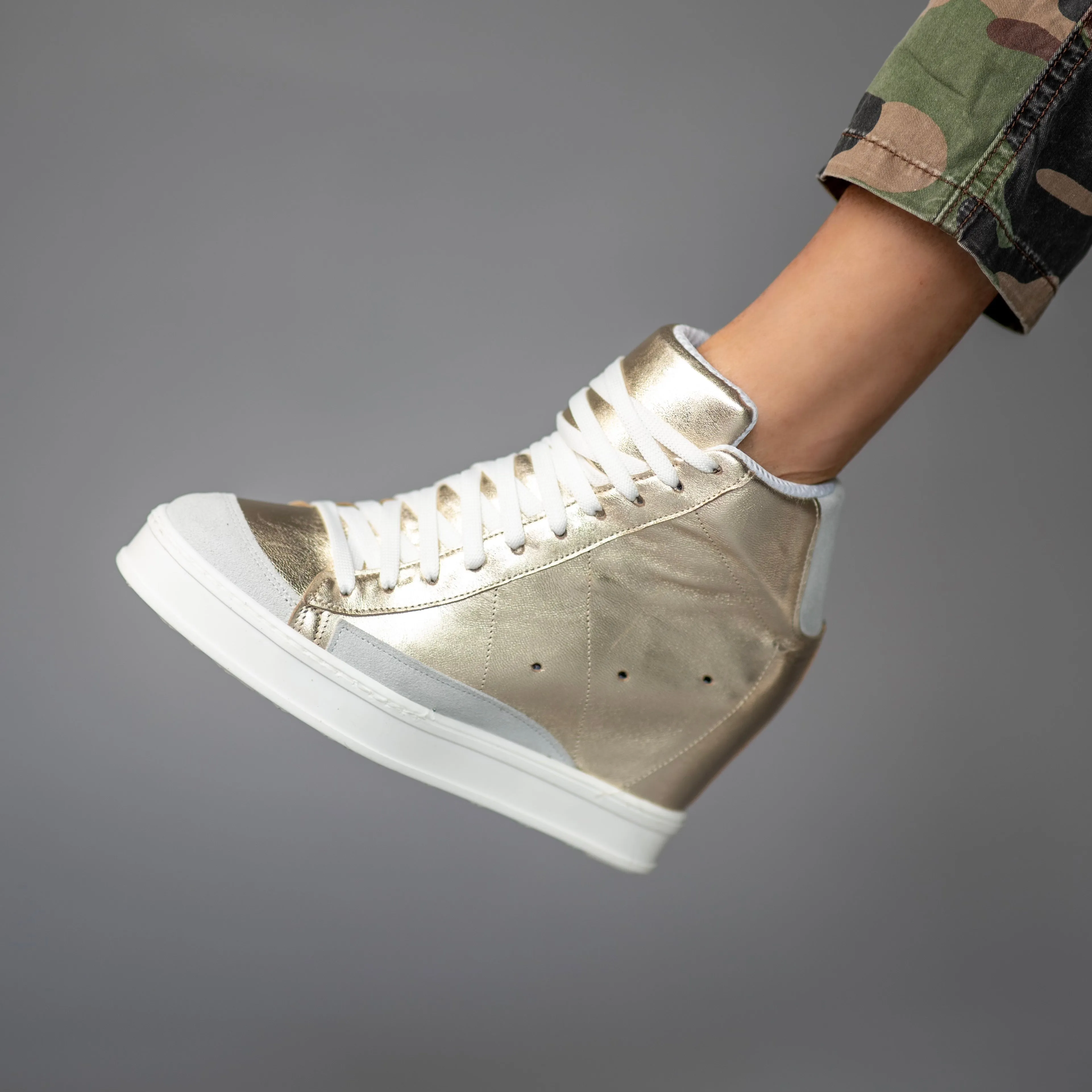 Fearless Oro Wedge Sneaker