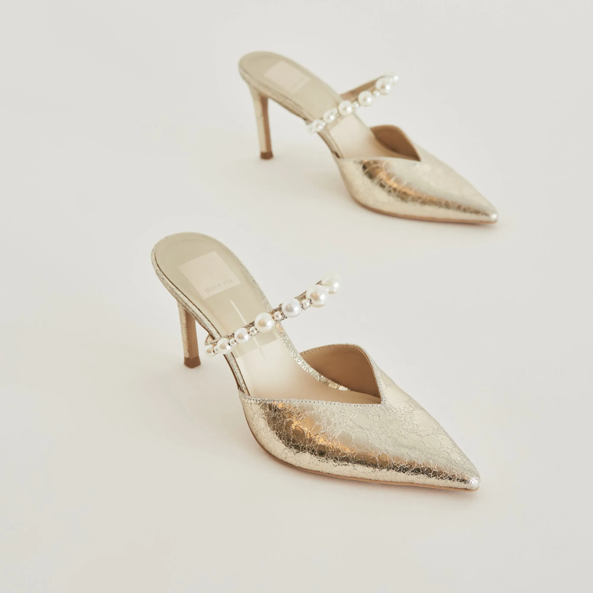 KANIKA HEELS VINTAGE GOLD PEARLS