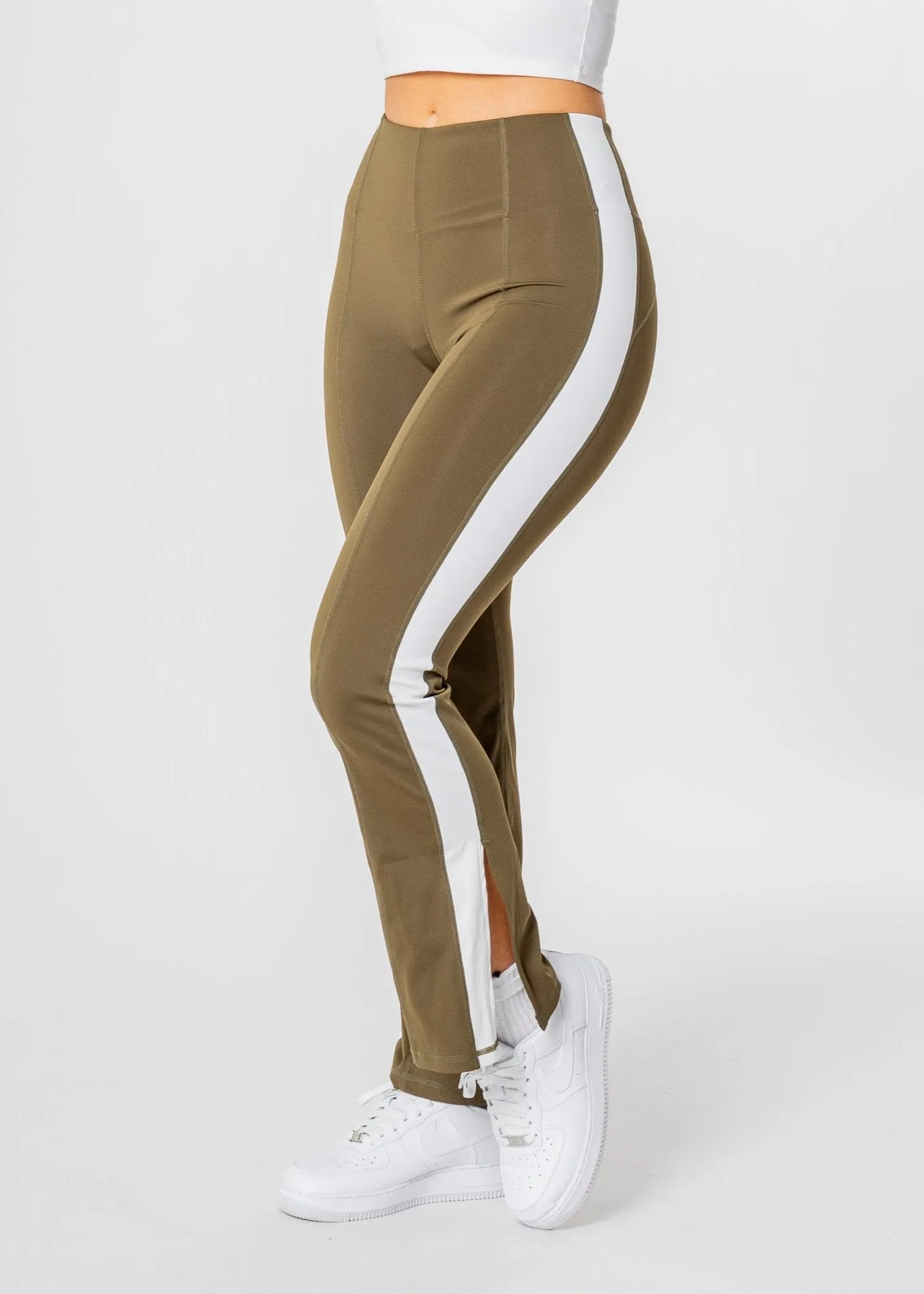 MOTION STRIPE Flared Leggings