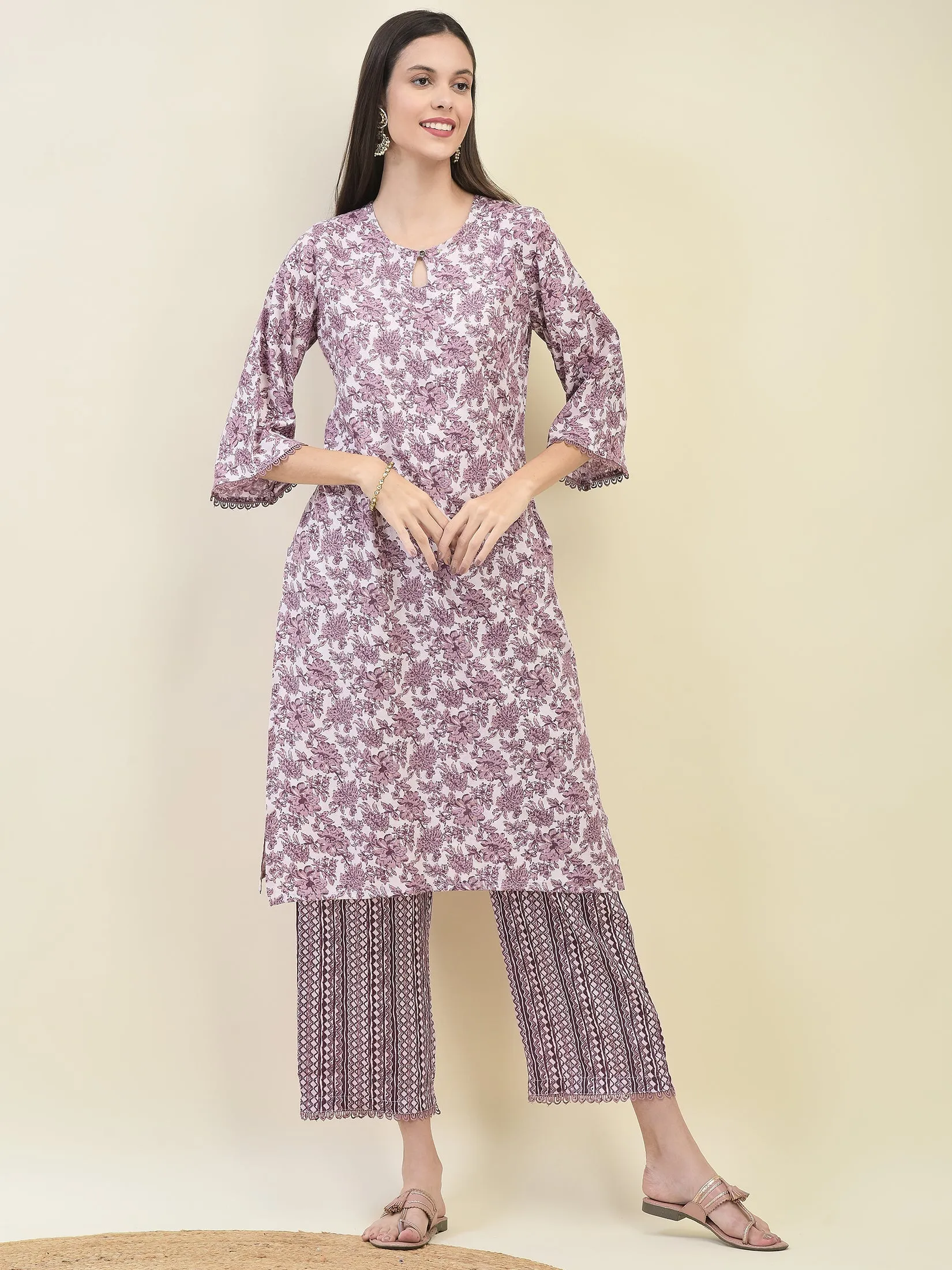 Women Poly Viscose Lilac Floral Print Kurta Comfort Pant Dupatta